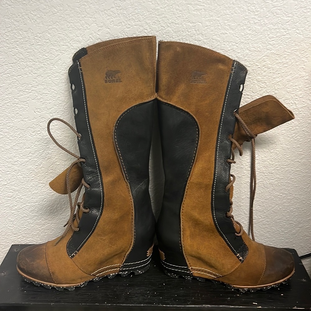 wedged Sorel boots